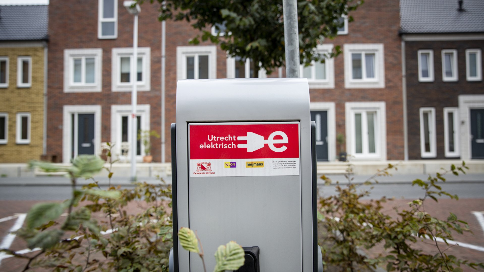 Duurzaam oplaadpaal voor Heijmans Huismerk conceptwoning Utrecht Grauwaart.jpg