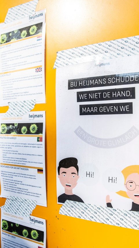 posters_anticorona_maatregelen_bouwplaats_berkel_enschot_heijmans.jpg