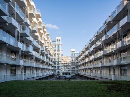 Fenix I, Rotterdam