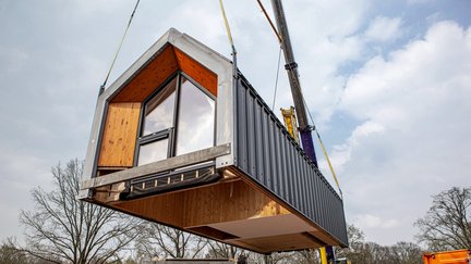 Verplaatsbare Heijmans ONE tiny house met duurzame materialen in Clinge.JPG