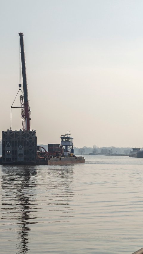 Heijmans waterwerken sluis Sambeek sluisdeur sfeer.jpg