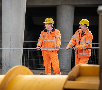 “Bruggen, tunnels, wegen, sluizen en viaducten uit de jaren zestig en zeventig naderen bijna allemaal het einde van hun levensduur en zijn aan vervanging of renovatie toe."