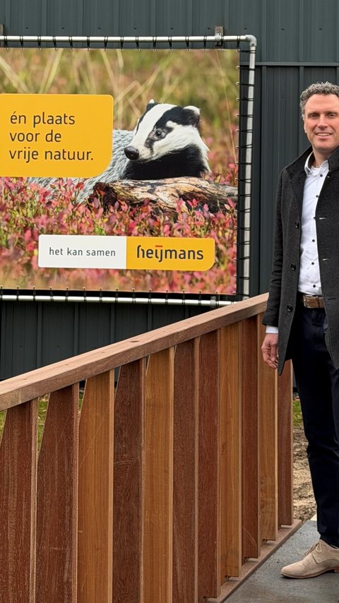 Clemens Hoedjes staat voor de Heijmans ONE in Rosmalen.