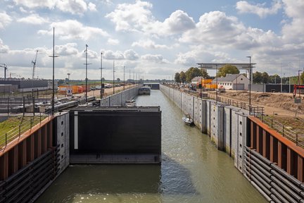 Prinses Beatrixsluis Nieuwegein derde kolk Heijmans september 2019 2.jpg