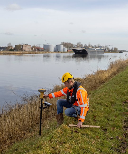 Heijmans waterwerken vaarwegen Lemmer Delfzijl natte infra 1.jpg