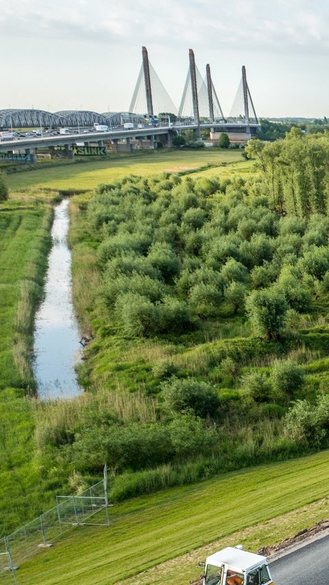 02 Dronefoto Heijmans infra dijkversterking GoWa