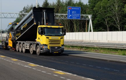 Asfalteren A27 Millenaar en van schaik 2.jpg