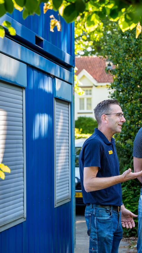 Wouter in gesprek met Heijmans collega