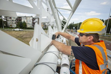 installatie_lichtkunstwerk_zwerm_montgomerylaan_eindhoven_heijmans_.jpg