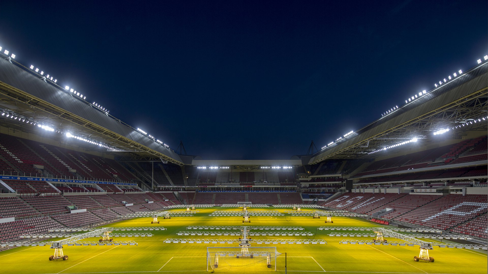 led-verlichting-philips-stadion-heijmans-11.jpg
