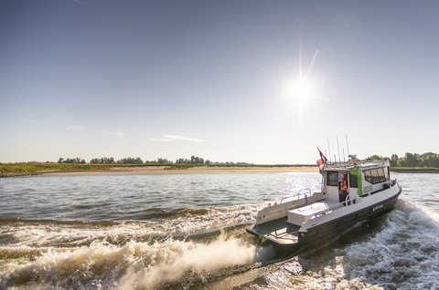 Hybride peilboot Vaarwegen Oost Nederland.jpg