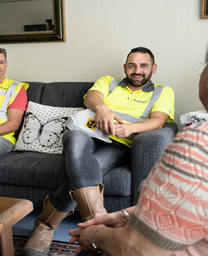 heijmans b'woond slimmer renoveren Peter van de Pol, bedrijfsleider realisatie Renovatie & Onderhoud Heijmans  en Ralph Korff, projectregisseur vastgoedontwikkeling ZOwonen