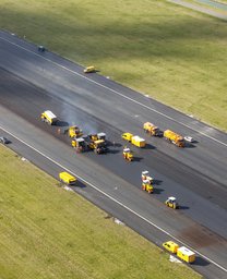 Halfjaarcijfers 2021 - Schiphol - Polderbaan.jpg