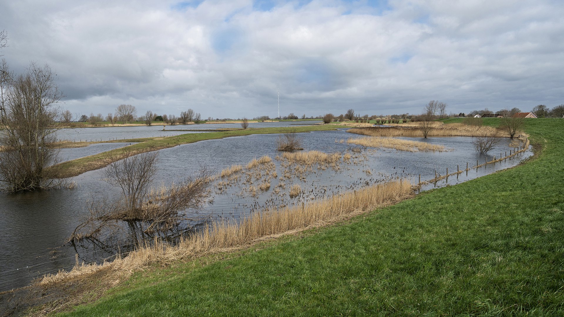 Waterontspanner dijk Schoonhovenseveer-Langerak Heijmans maart 2021 (2)