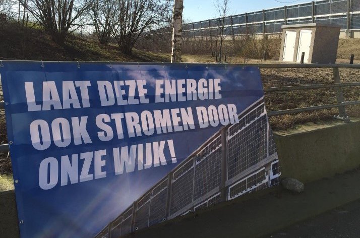 spandoek_energiecoop_uden_solar_highway.jpg