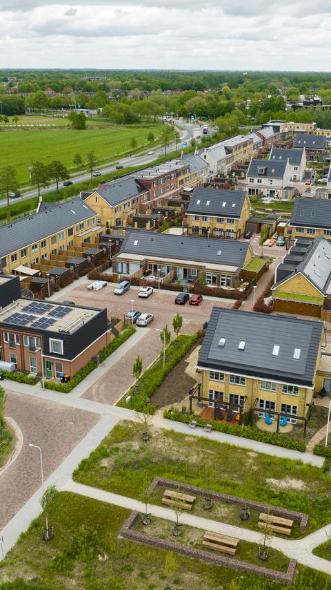 Overview wijk Maanwijk met geintegreerde dakpan zonnepanelen