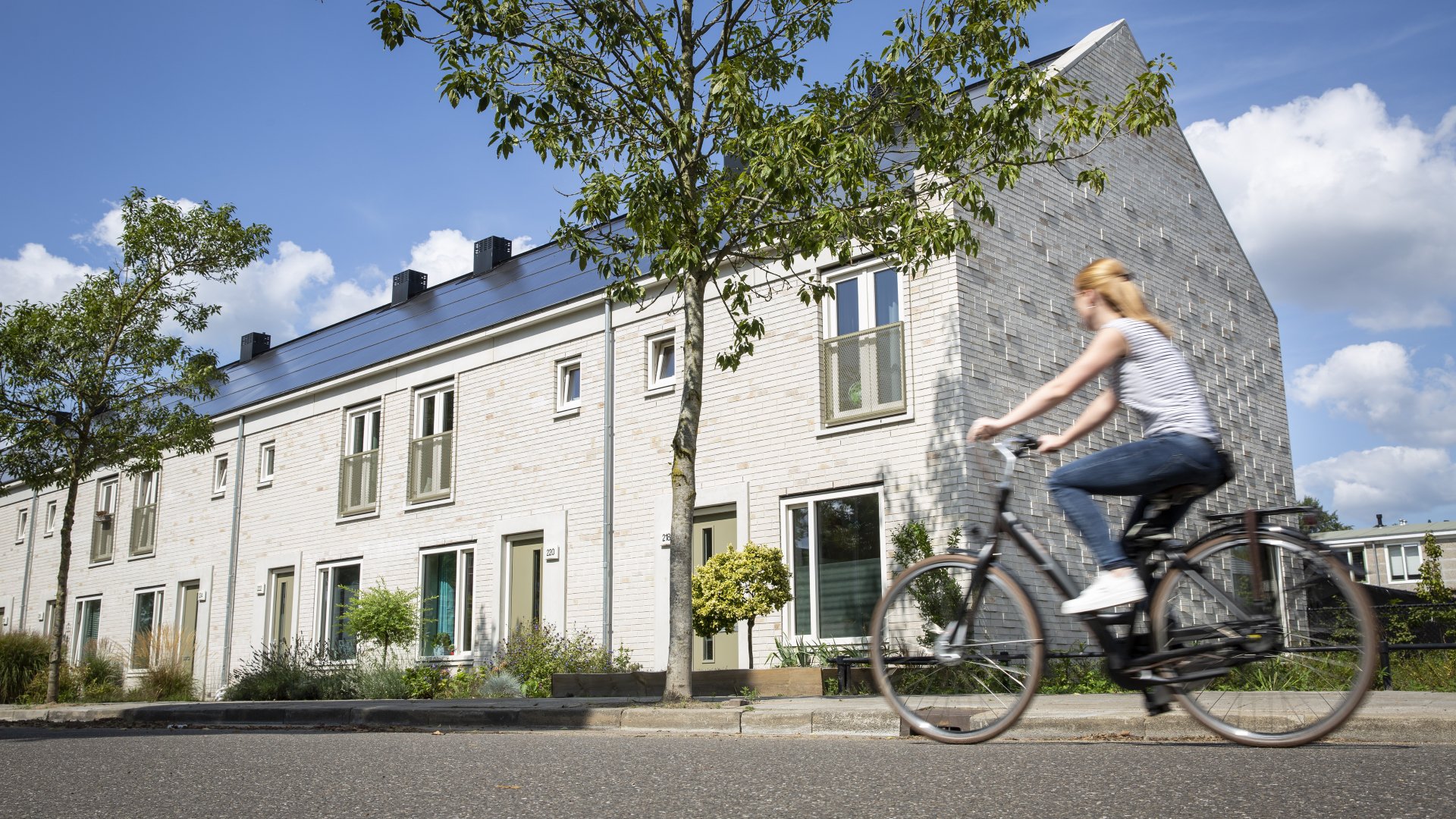 Heijmans Huismerk straatbeeld Karel Eindhoven.jpg