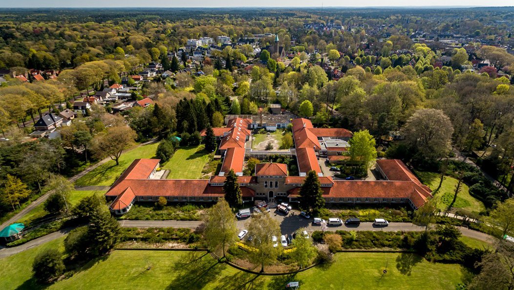 Luchtfoto de-hooge-riet-ermelo_voortransformatie.jpg