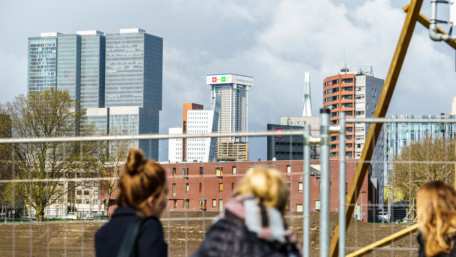 De Leeuwenkuil Rotterdam Afrikaanderwijk Heijmans vastgoed uitzicht Wilhelminapiermaart 2021.jpg