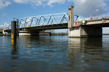 westerschelde-tablets-brug2-1600.jpg