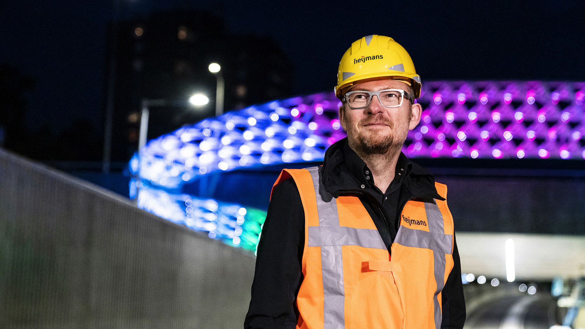 heijmans_tjep_zwerm_lichtkunstwerk_montgomerylaan_eindhoven_2.jpg