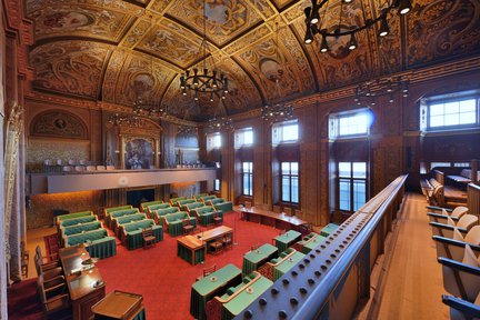 binnenhof-eerste-kamer-plenaire-zaal-corn---bastiaansen.jpg