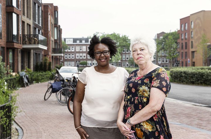 langs_de_lijn_nieuw_crooswijk_antoinette_ruth_.jpg langs_de_lijn_nieuw_crooswijk_antoinette_ruth_.jpg