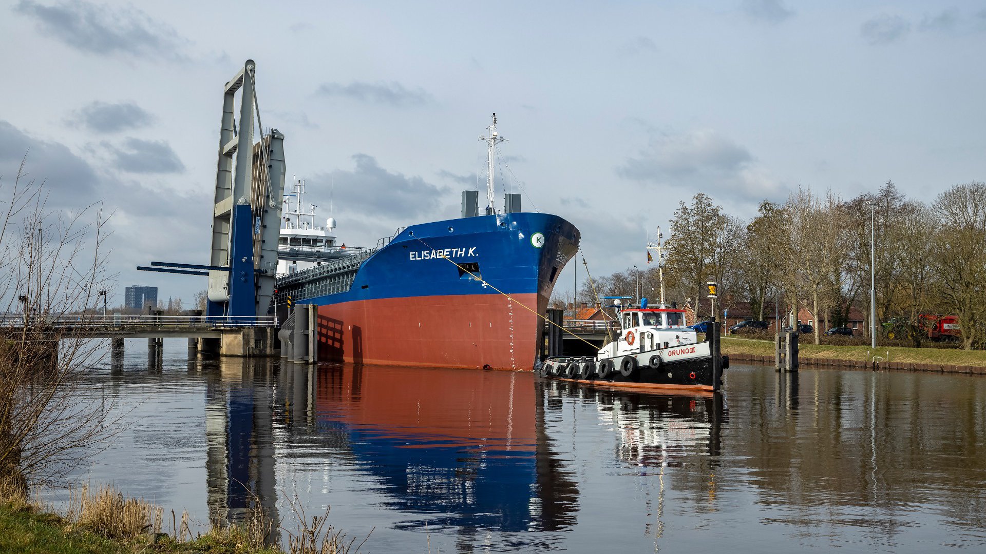 Heijmans waterwerken vaarwegen Lemmer Delfzijl natte infra bebording 2 (1).jpg