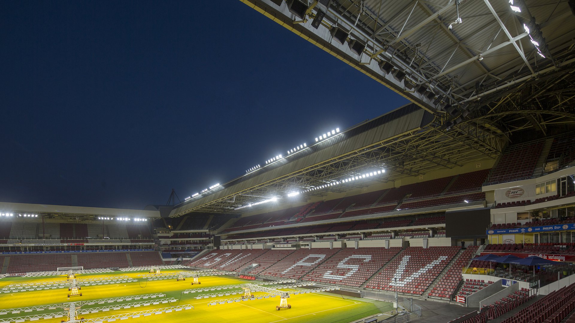 led-verlichting-philips-stadion-heijmans-10.jpg